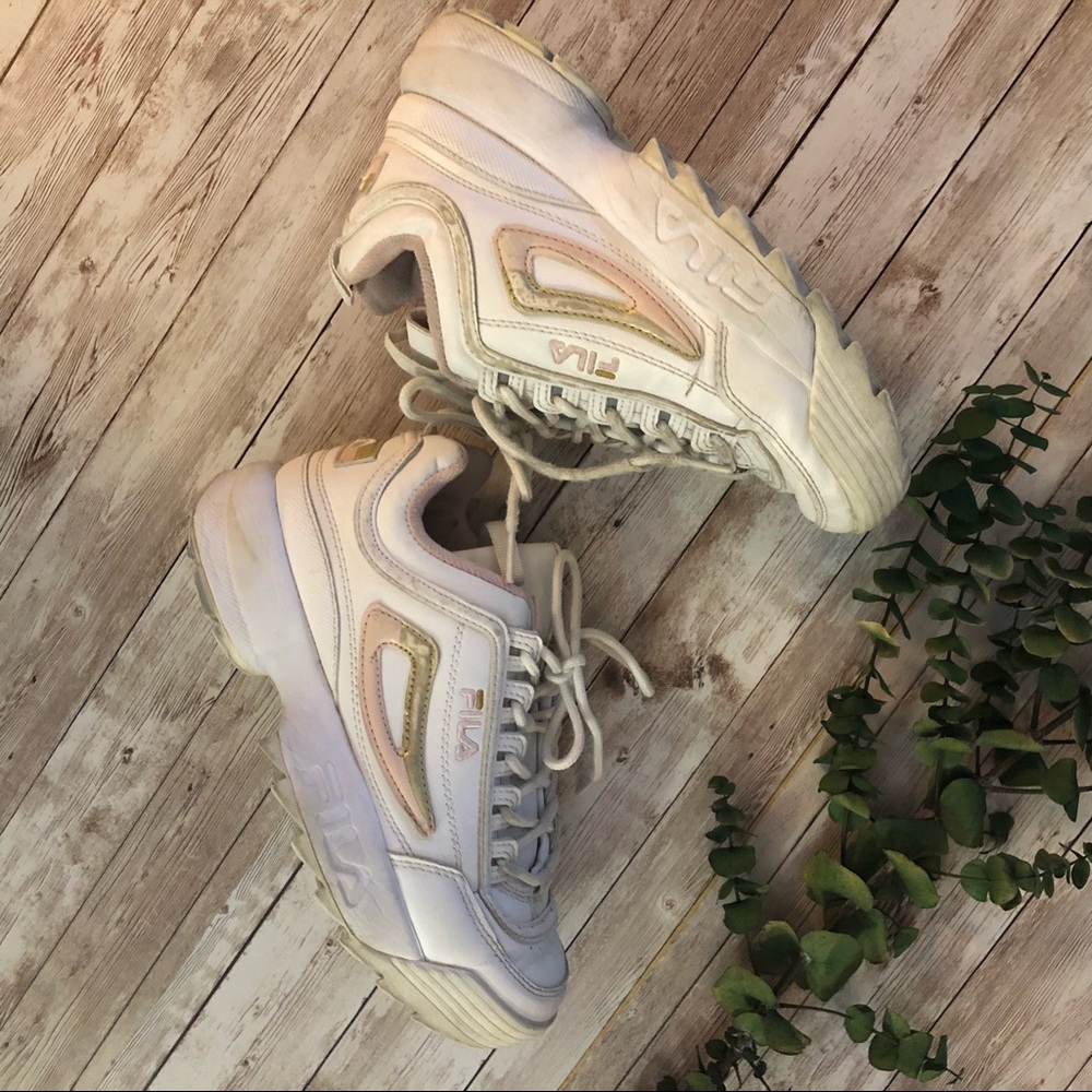 Fila white sneakers 5.5